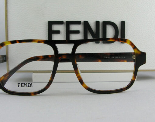 Non solo occhiali da sole i nuovi occhiali da vista Fendi sono uno status symbol