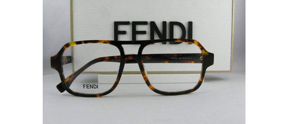 Non solo occhiali da sole i nuovi occhiali da vista Fendi sono uno status symbol